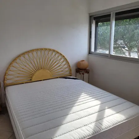 Apartment A Pied