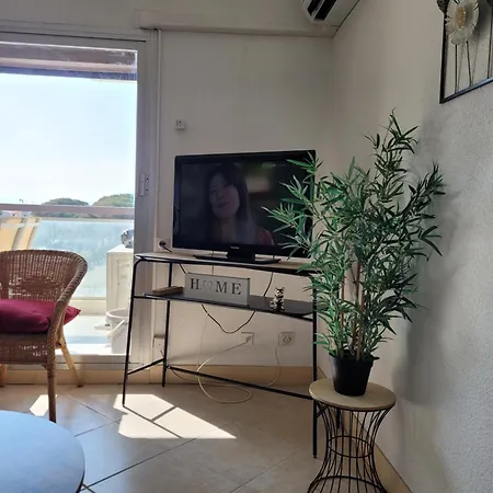 A Pied Apartment